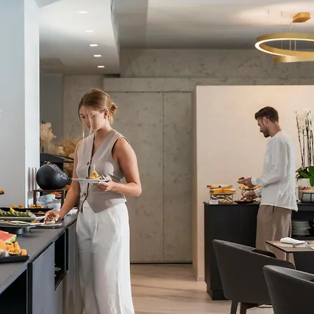 Bolina & Ξενοδοχείο