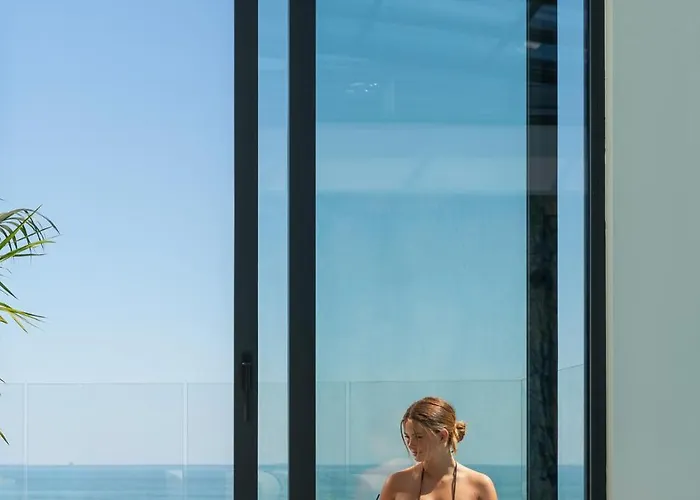 Bolina & 米兰马瑞提那